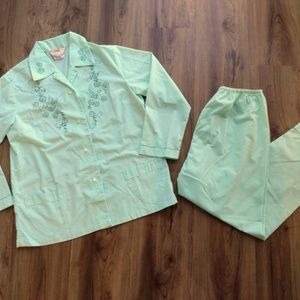 Vintage Pajamas Set Light Green Embroidered Butterflies